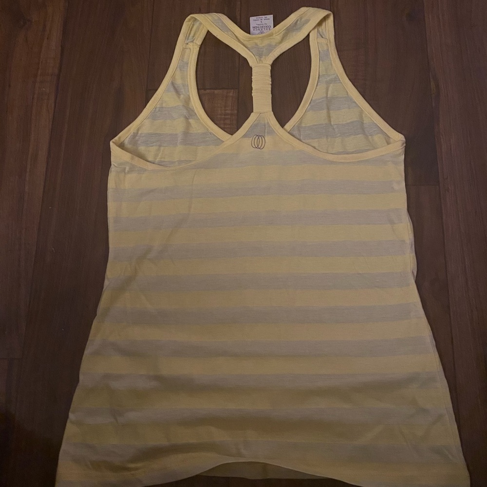 Tank top - Picture 2 of 5